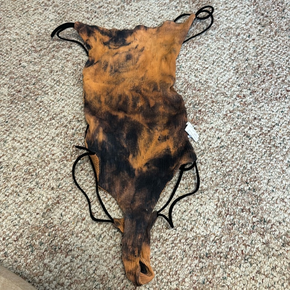 SHEIN Bodysuitt